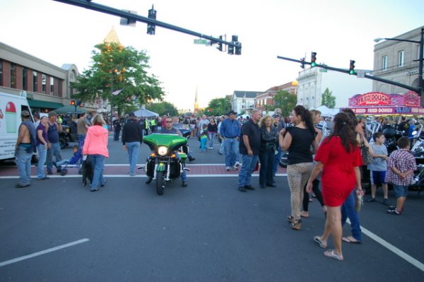 1-Middletown Motorcycle Mania - trying to leave