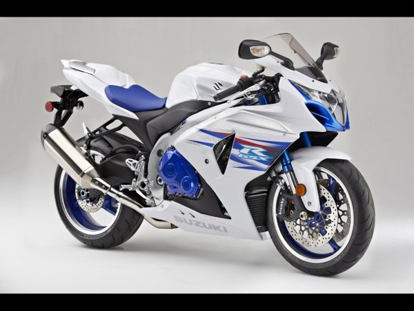 2014 Suzuki GSXR right profile