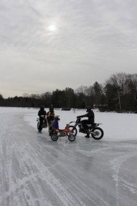 1-Ice riding - four-shot