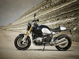 1-BMW NineT left side