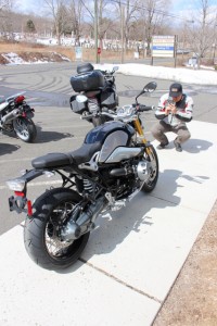 1-BMW R nineT with picture taker