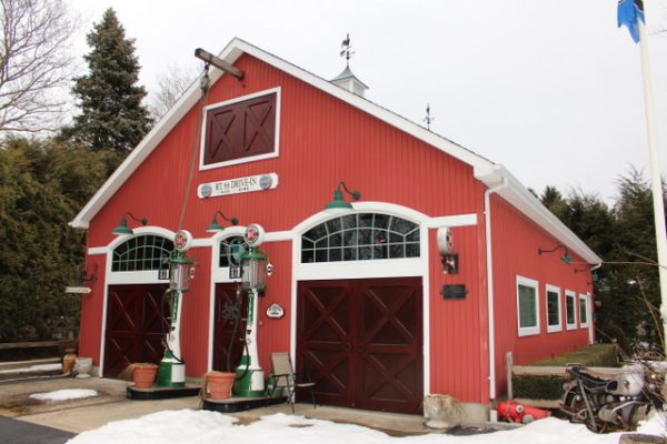 1-Barn exterior