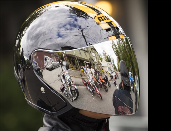 Reflective helmet