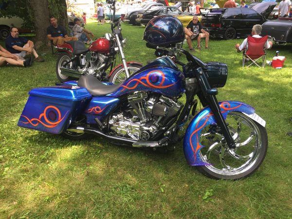 Harley - 2004 Road King - right