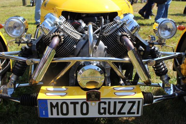 Moto Guzzi - front