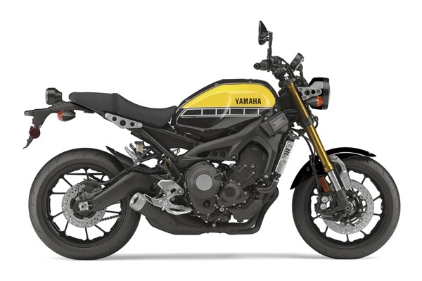 XSR700