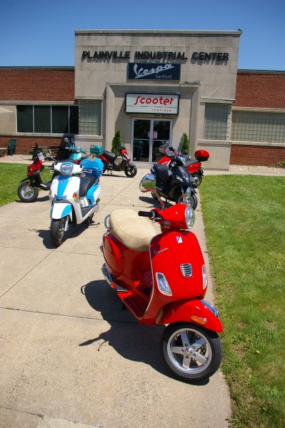 Vespa Hartford - Scooter Centrale