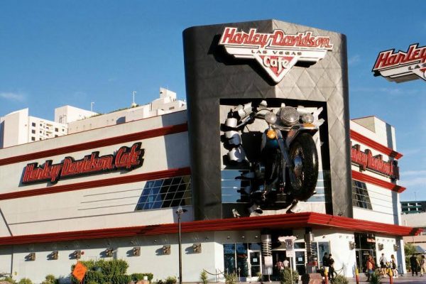 h-d-cafe-exterior