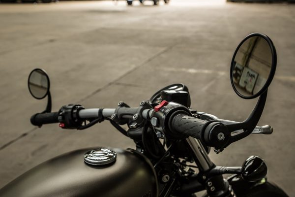 triumph-bobber-handlebars